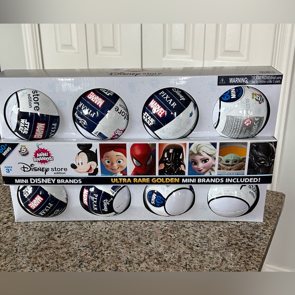 Zuru Mini Brands 5 Surprise Disney Store